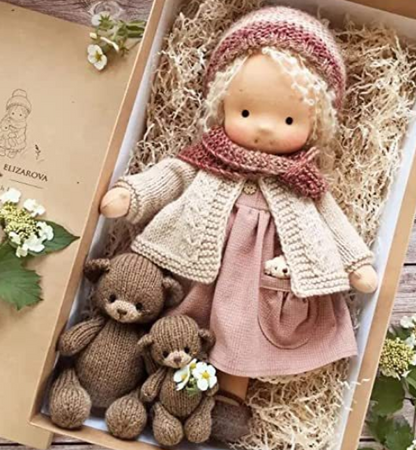 Bambola Waldorf Artigianale in Tessuto Morbido - Giocattolo Creativo per Bambini