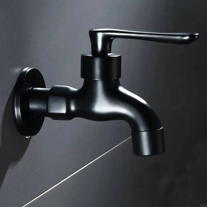MATTEFLOW – Rubinetto a parete in nero opaco per cucina, bagno e uso all'aperto