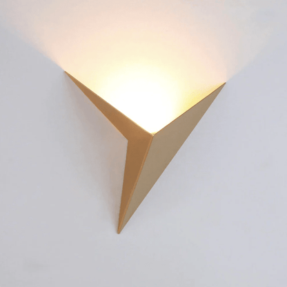 TRIGLOW – Applique da parete LED triangolare, design moderno