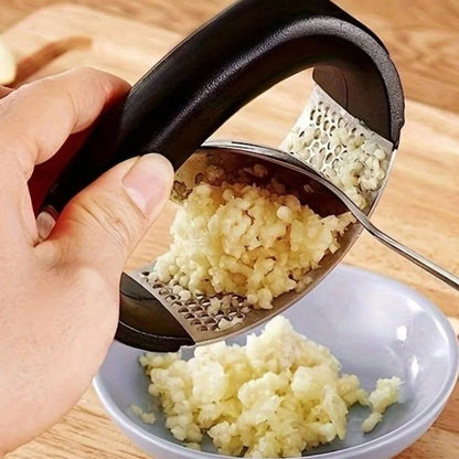 Trita Aglio™ Ergonomico in Acciaio – Cucina Facile, Resistente & Anti-Fatica