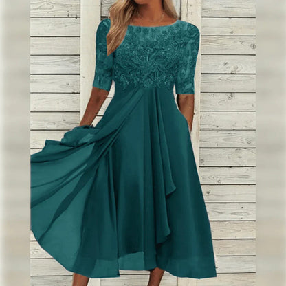 Abito midi elegante su manichino