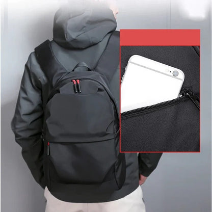Zaino Nero con Tasche Multiple