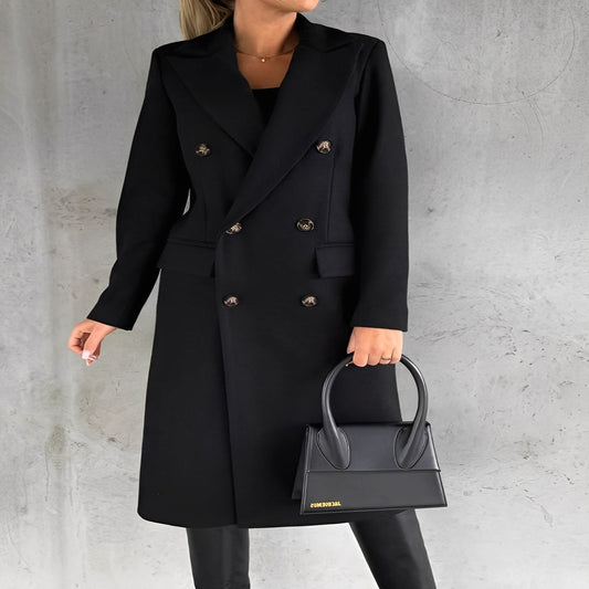 Cappotto invernale doppiopetto da donna con vestibilità slim