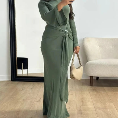 Abaya modesta da donna con maniche lunghe e silhouette fluida