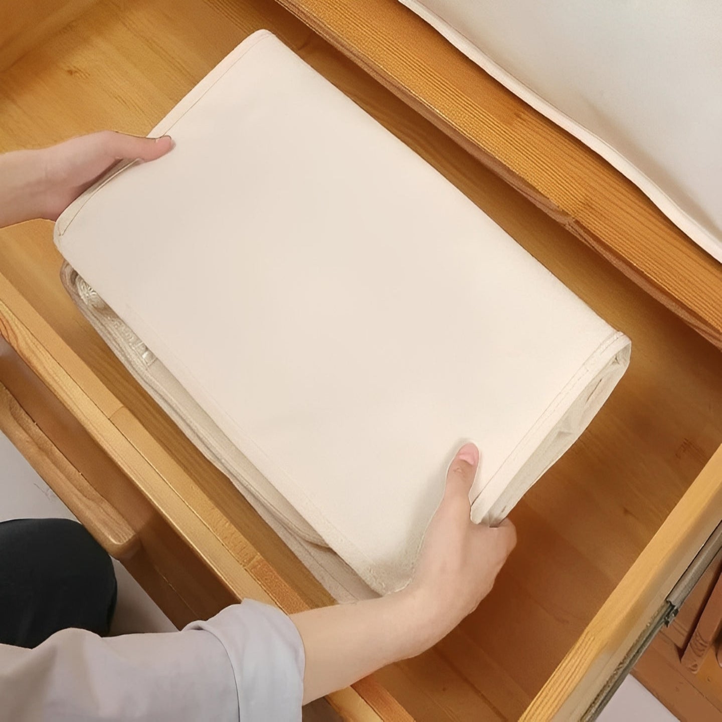 Borsa organizer da viaggio compressa per l'imballaggio