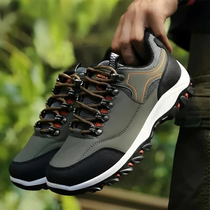 Scarpe ortopediche da trekking con suole antiscivole robuste per sentieri