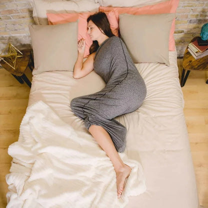 Body unisex indossabile con coperta avvolgente e drappeggio aperto