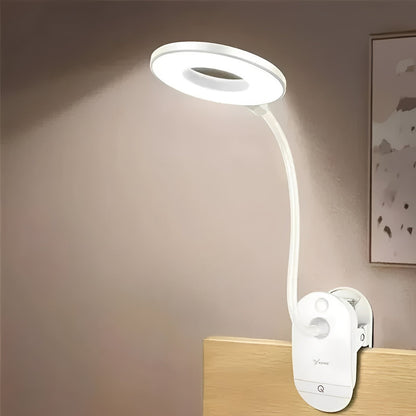 Lampada LED da lettura con collo a cigno e clip, ricaricabile USB e regolabile per uso da tavolo
