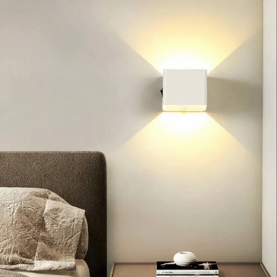 Applique da parete wireless ricaricabile con illuminazione ambientale di lusso