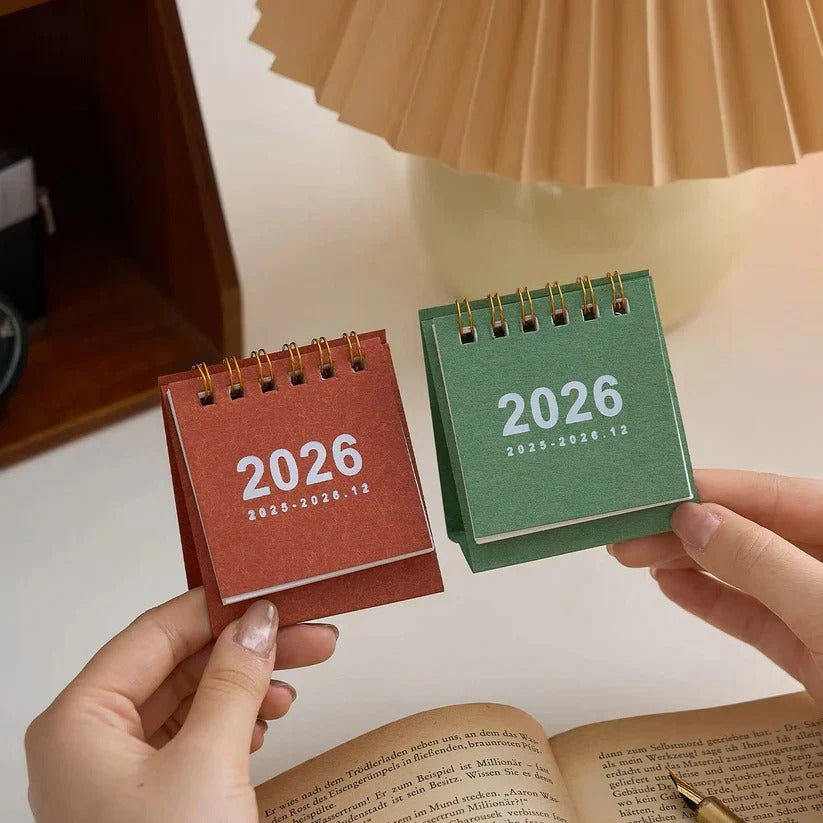 Calendario da tavolo 2026 con layout di pianificazione quotidiana