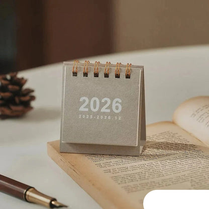 Calendario da tavolo 2026 con layout di pianificazione quotidiana
