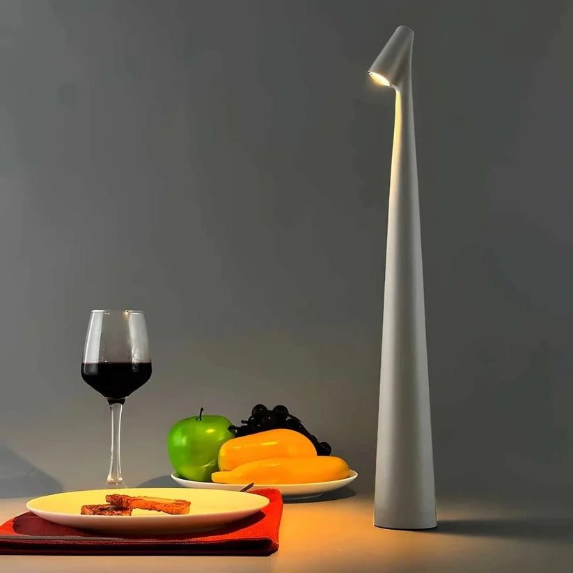 Lampada da tavolo in alluminio regolabile, alimentata via USB, con base ricaricabile e portatile