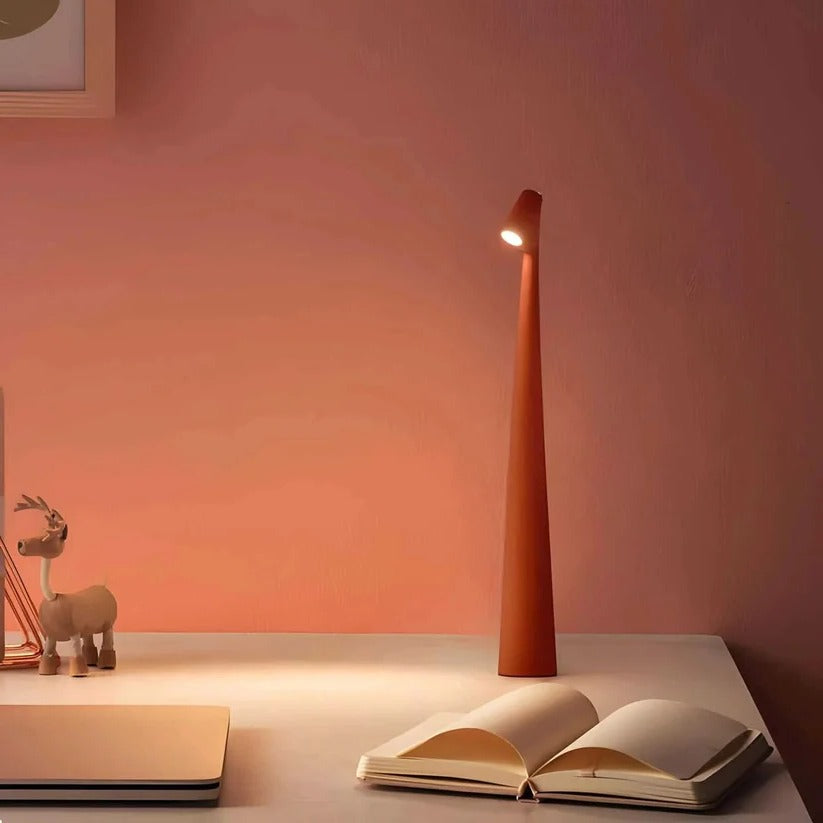 Lampada da tavolo in alluminio regolabile, alimentata via USB, con base ricaricabile e portatile