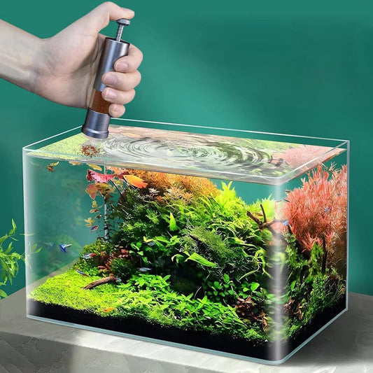 Mini alimentatore automatico per pesci d'acquario con design compatto