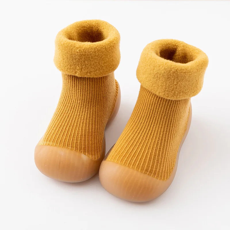 Calore e Sicurezza – Calzini Scarpe Antiscivolo per Bambini