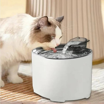 Fontanella automatica per gatti con sistema di filtrazione
