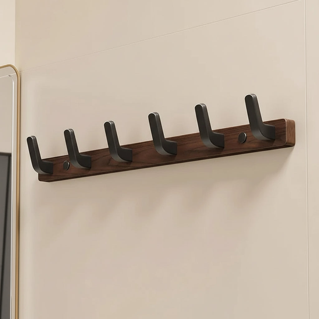 Gancio appendiabiti da parete con design in legno e metallo