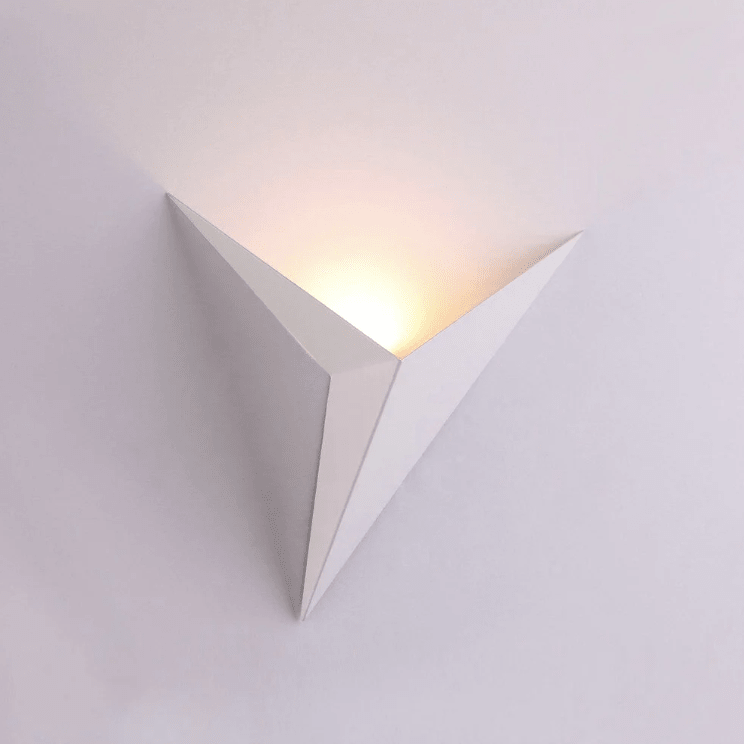 TRIGLOW – Applique da parete LED triangolare, design moderno