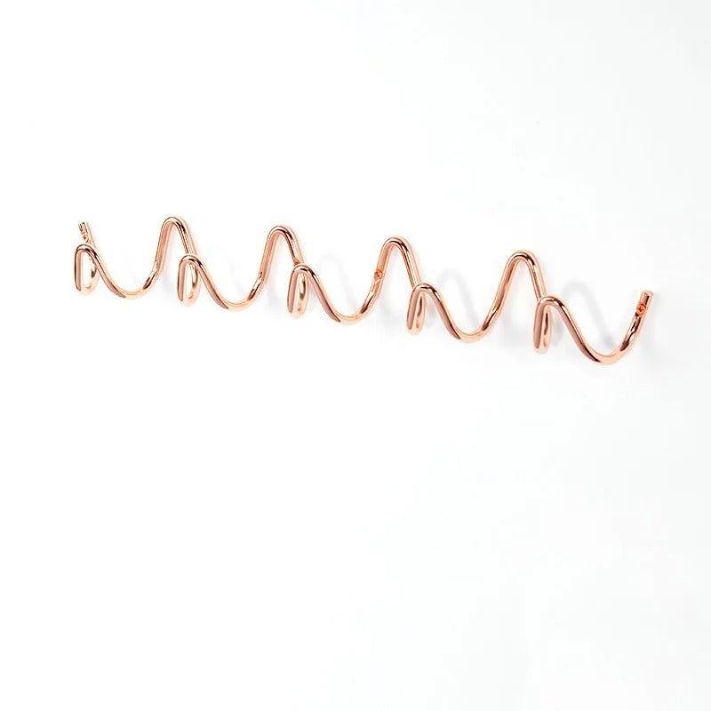 Appendiabiti da parete a onda in ferro con 3 o 5 ganci e viti incluse, 6 colori, 33 o 56 cm