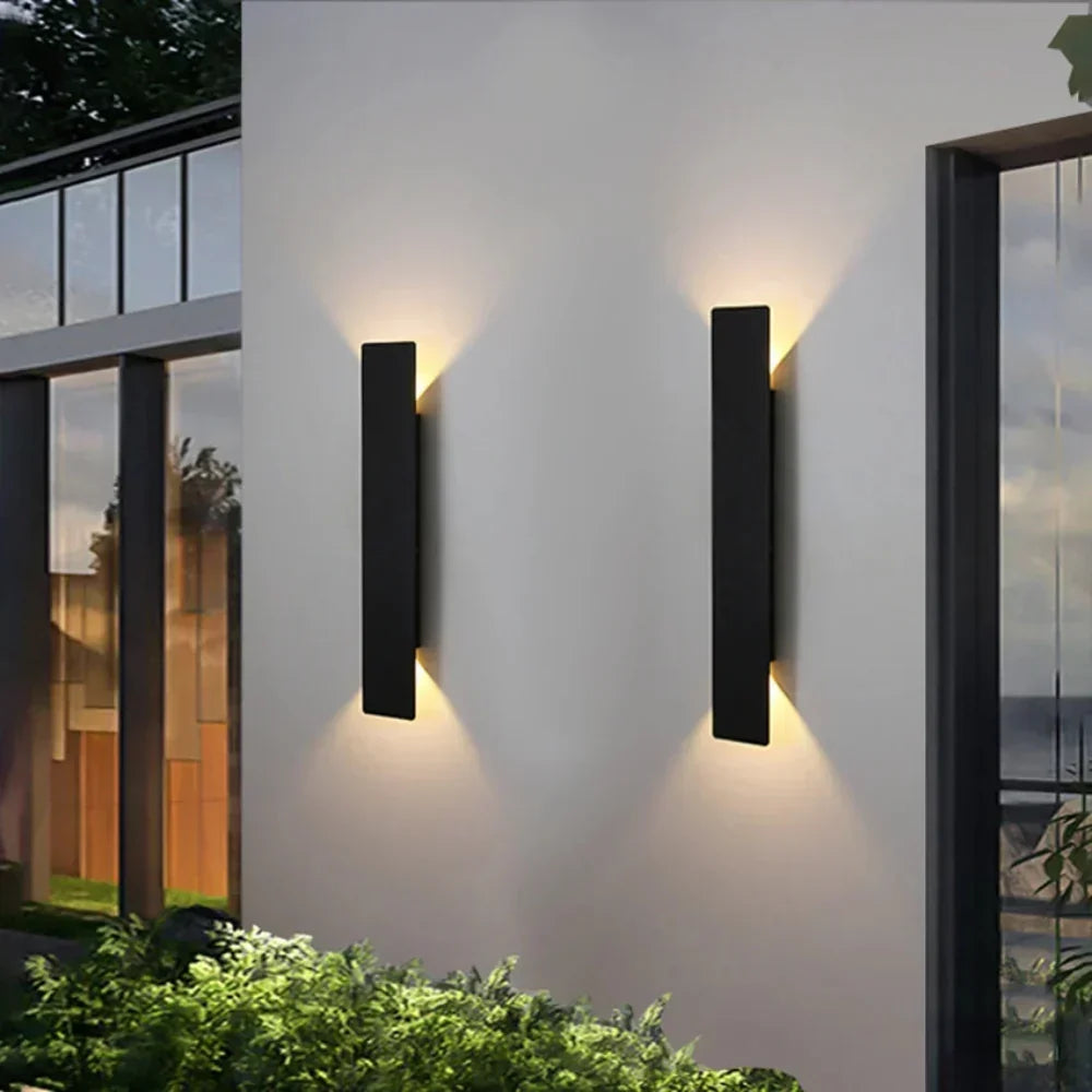 Applique da parete per esterni in alluminio impermeabile LuxeLite — illuminazione LED bidirezionale