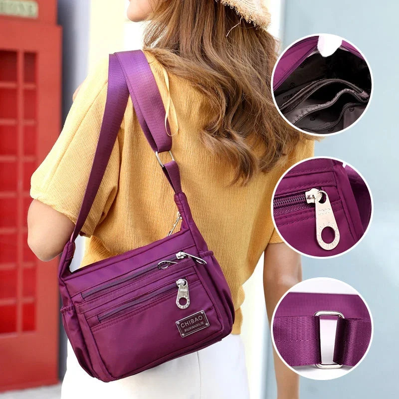 Borsa a tracolla da donna in nylon idrorepellente