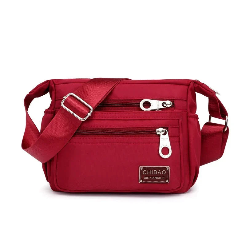 Borsa a tracolla da donna in nylon idrorepellente