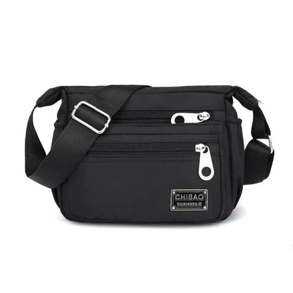 Borsa a tracolla da donna in nylon idrorepellente