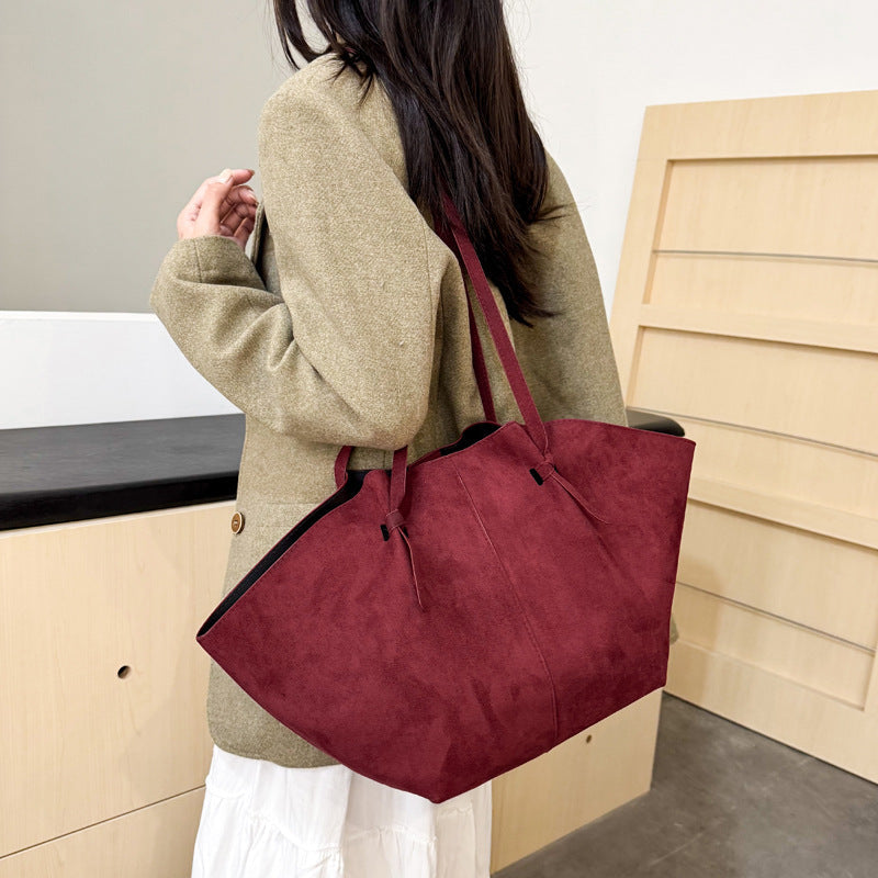 Borsa tote oversize in camoscio