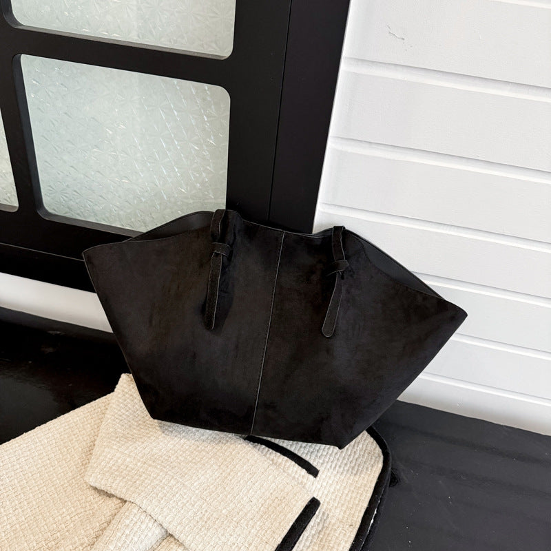 Borsa tote oversize in camoscio