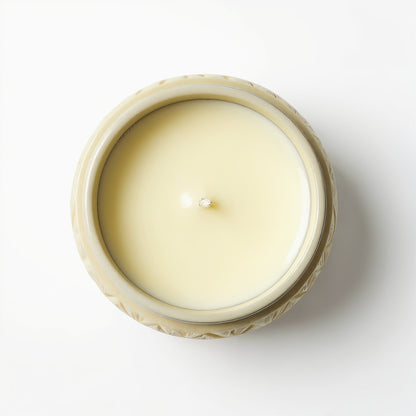 Candela di soia vaniglia e cocco Rassivo – vasetto avorio con texture cocco