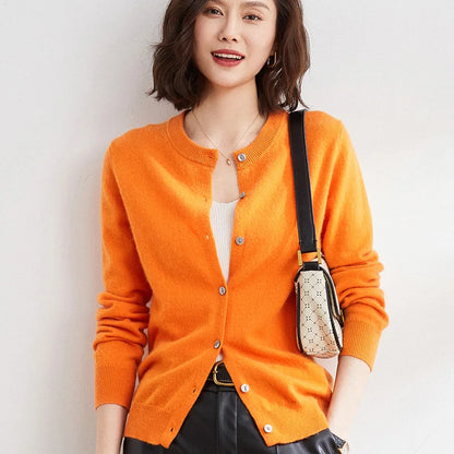 Cardigan Lyria in Cashmere a Maglia Morbida per Primavera e Autunno
