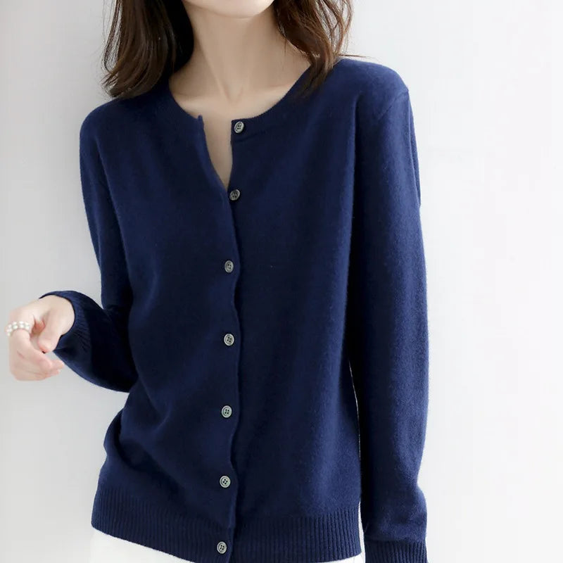 Cardigan Lyria in Cashmere a Maglia Morbida per Primavera e Autunno