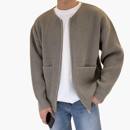 Cardigan da uomo con zip in maglia a coste, girocollo senza colletto e due tasche applicate, 5 colori, taglie dalla XS a