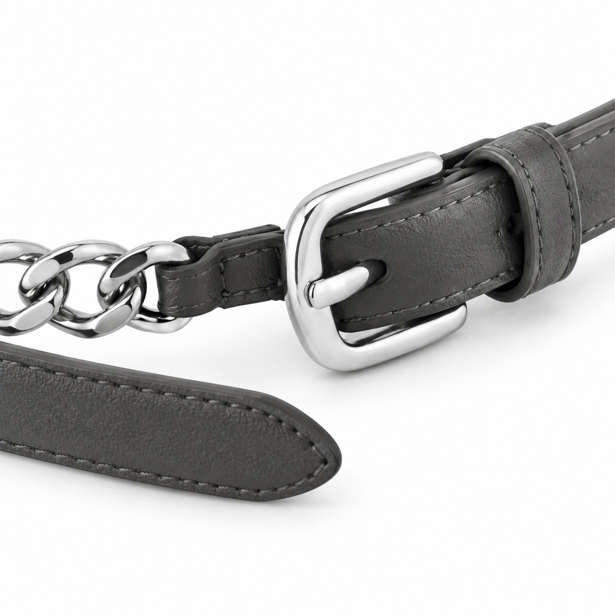 Cintura grigio antracite con dettaglio a catena in pelle vegana