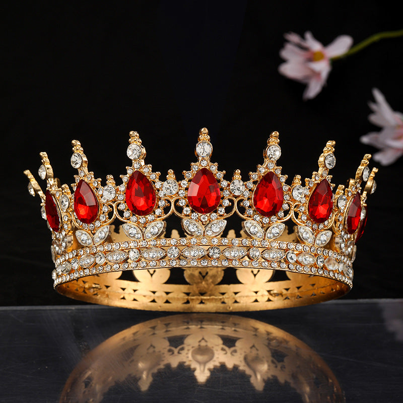 Corona da donna con eleganti pietre preziose