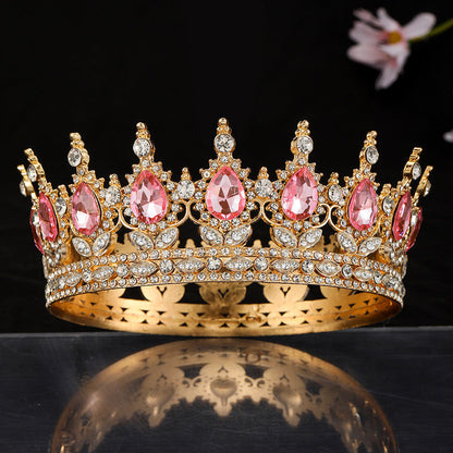 Corona da donna con eleganti pietre preziose