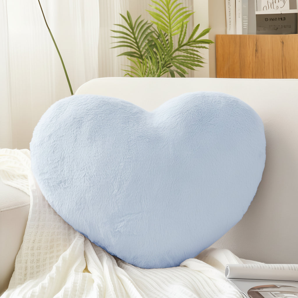 Cuscino decorativo a cuore in peluche per divano