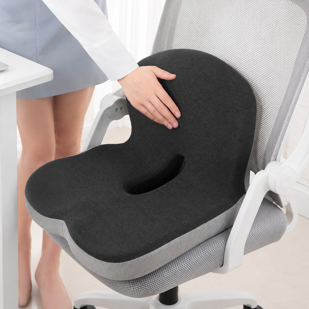 Cuscino Ergonomico in Memory Foam Antiscivolo per Seduta