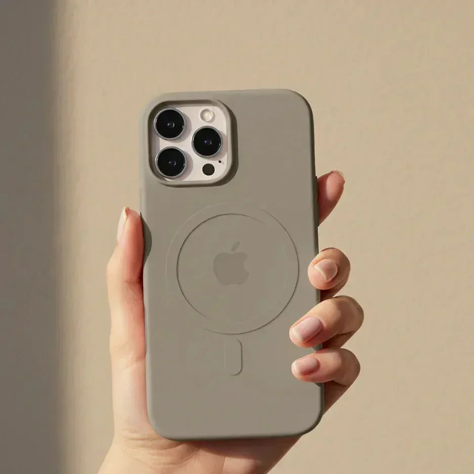 Custodia magnetica in silicone per iPhone con superficie soft touch