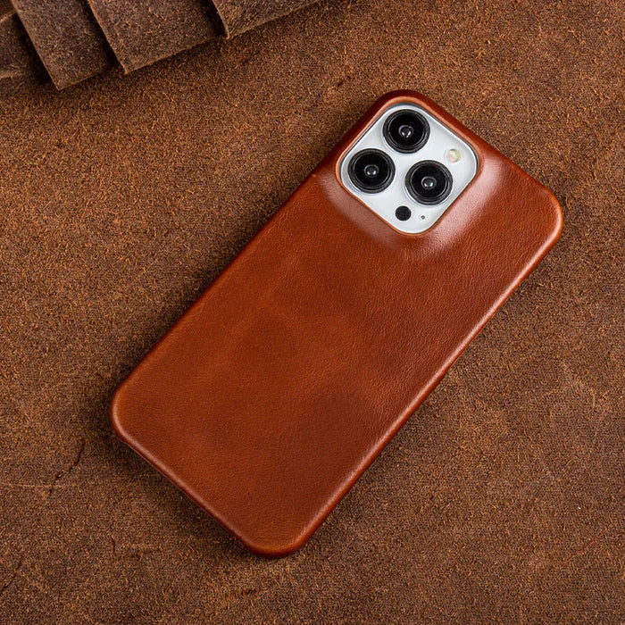 Custodia in vera pelle oil-wax per iPhone 13–16 con anello magnetico