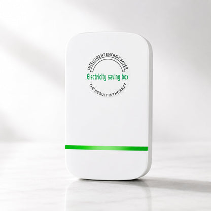 Dispositivo risparmio energetico per presa domestica con controllo tensione