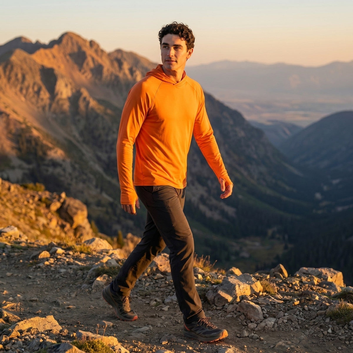Felpa con cappuccio solare UPF 50+ da uomo – Top UV leggero ad asciugatura rapida per trekking e pesca con passanti per 