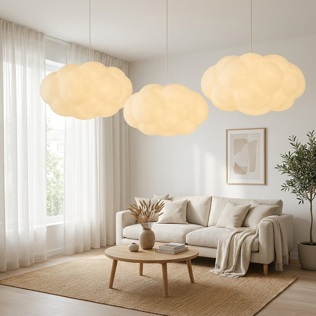 Lampada a sospensione Ardora in tessuto dalla forma scultorea per interni