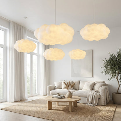 Lampada a sospensione Ardora in tessuto dalla forma scultorea per interni