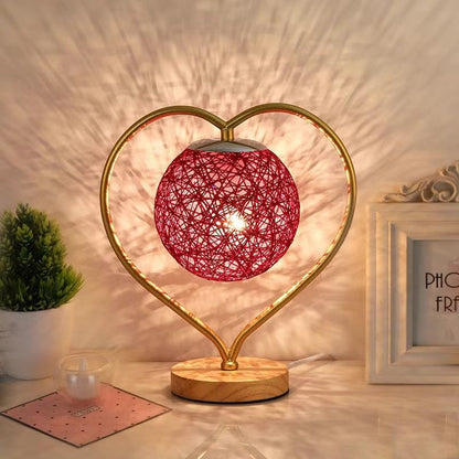 Lampada da tavolo a forma di cuore