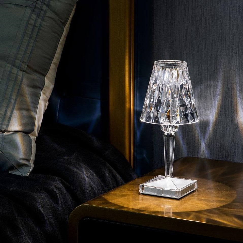 Lampada da tavolo moderna in cristallo lucido con controllo touch