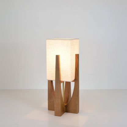 Lampada da terra Wabi Sabi con paralume in tessuto e base in legno per soggiorno