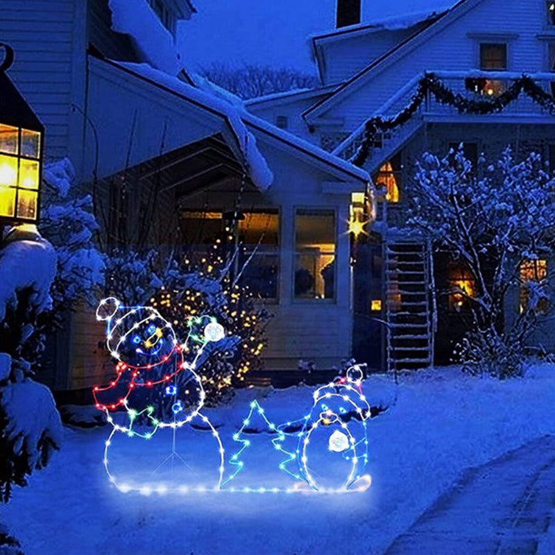 Luce LED Animata Battaglia di Palle di Neve con Pupazzo di Neve e Pinguino