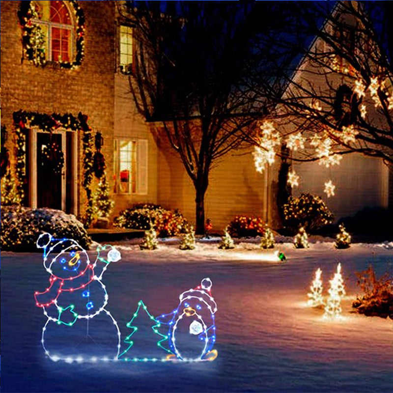 Luce LED Animata Battaglia di Palle di Neve con Pupazzo di Neve e Pinguino