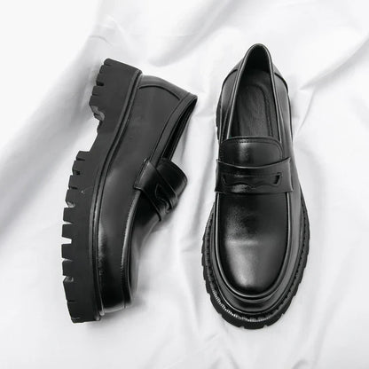 Mocassini neri da uomo con suola chunky